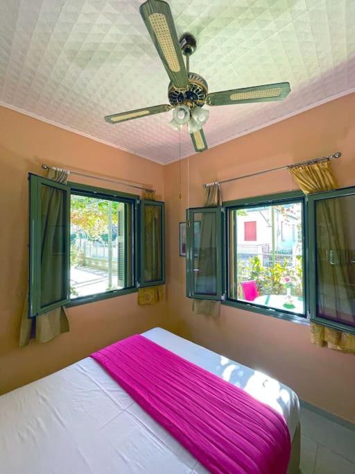 Villa Simotas 4 Four Poros  Extérieur photo